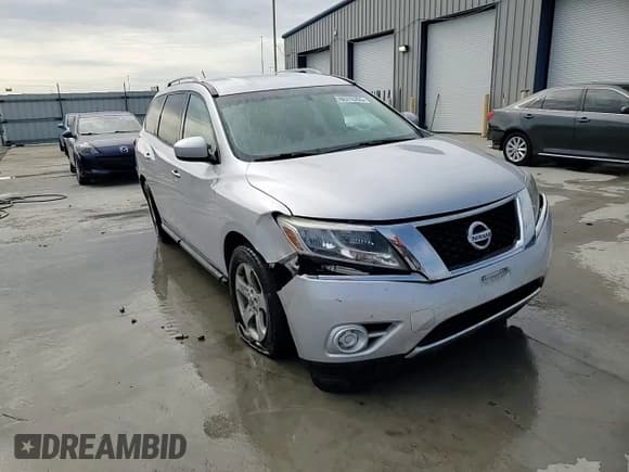 ✅ 2016 Nissan Pathfinder Platinum • VIN: 5N1AR2MN8GC653725 • Lot: 86316205. Listed on Copart with 158,396 mi. Free auction sales archive from the USA and detailed vehicle history report at DreamBid. Image 14.