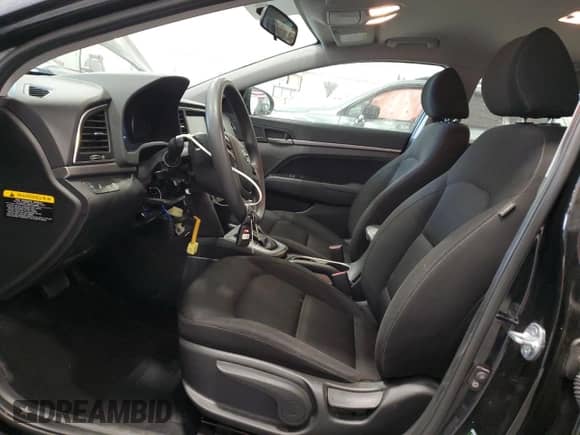 2018 Hyundai Elantra Value Edition z VIN KMHD84LFXJU620779, wystawiony jako Copart lot #71609825 z przebiegiem 87 205 mil mil oraz Czysty tytuł • Clean title. Historia ofert i sprzedaży dostępna na DreamBid. Obrazek 7.