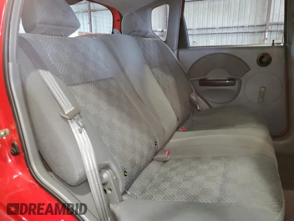 ✅ 2005 Chevrolet Aveo LS • VIN: KL1TD62655B432365 • Lot: 47987555. Wystawiony na Copart z przebiegiem 184 444 mil. Bezpłatny archiwum sprzedaży aukcyjnych z USA i szczegółowy raport historii pojazdu na DreamBid. Zdjęcie 10.