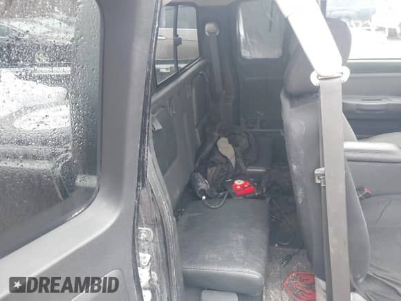 2010 Dodge Dakota Bighorn/Lonestar with VIN 1D7CW3BKXAS104194, listed as a IAAI auction lot 41715084 with 188,981 mi miles and . Bid and sale history available at DreamBid. Image 8.