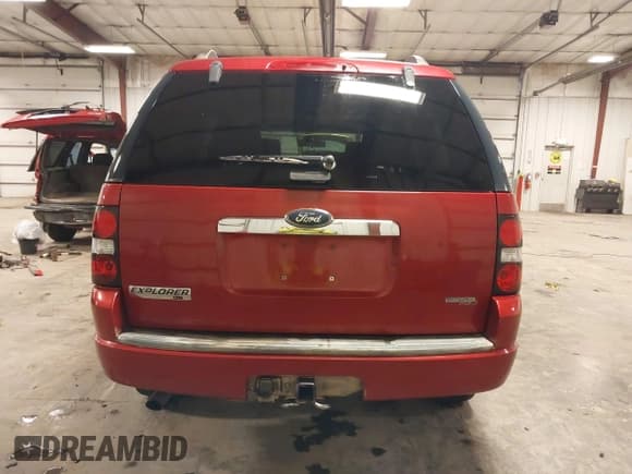 ✅ 2007 Ford Explorer XLT • VIN: 1FMEU73E07UA72289 • Лот: 42196865. Опубликован ранее на IAAI с пробегом 178 672 миль. Бесплатный доступ к архиву аукционных продаж из США и подробный отчёт об истории автомобиля на DreamBid. Изображение 16.