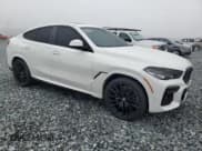 ✅ 2022 BMW X6 xDrive40i • VIN: 5UXCY6C00N9J28423 • Lot: 89817875. Wystawiony na Copart z przebiegiem 58 243 mil. Bezpłatny archiwum sprzedaży aukcyjnych z USA i szczegółowy raport historii pojazdu na DreamBid. Zdjęcie 4.