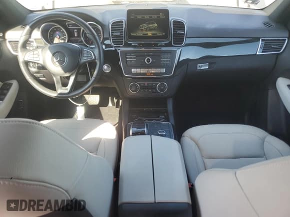 ✅ 2017 Mercedes-Benz GLE 350 • VIN: 4JGDA5HB5HA978030 • Lot: 81767125. Listed on Copart with 23,070 mi. Free auction sales archive from the USA and detailed vehicle history report at DreamBid. Image 8.