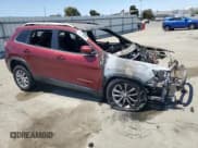 ✅ 2019 Jeep Cherokee Latitude • VIN: 1C4PJLCB9KD240895 • Lot: 59479805. Wystawiony na Copart z przebiegiem Nie podano. Bezpłatny archiwum sprzedaży aukcyjnych z USA i szczegółowy raport historii pojazdu na DreamBid. Zdjęcie 4.