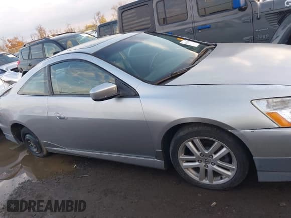 ✅ 2003 Honda Accord EX • VIN: 1HGCM81683A019589 • Лот: 43477780. Опубликован ранее на IAAI с пробегом Не указан. Бесплатный доступ к архиву аукционных продаж из США и подробный отчёт об истории автомобиля на DreamBid. Изображение 13.