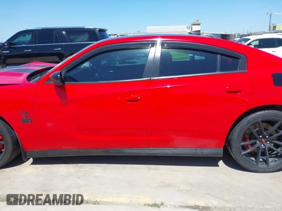 ✅ 2020 Dodge Charger Scat Pack • VIN: 2C3CDXGJ4LH116704 • Lot: 43102564. Wystawiony na IAAI z przebiegiem 79 638 mil. Bezpłatny archiwum sprzedaży aukcyjnych z USA i szczegółowy raport historii pojazdu na DreamBid. Zdjęcie 14.