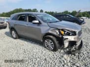 ✅ 2018 Kia Sorento LX • VIN: 5XYPG4A36JG378863 • Lot: 67524385. Wystawiony na Copart z przebiegiem Nie podano. Bezpłatny archiwum sprzedaży aukcyjnych z USA i szczegółowy raport historii pojazdu na DreamBid. Zdjęcie 4.
