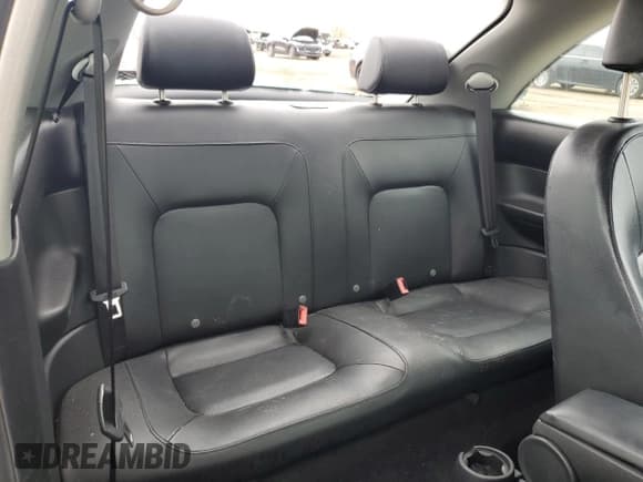 ✅ 2007 Volkswagen Beetle • VIN: 3VWRW31C07M511650 • Lot: 55485145. Listed on Copart with 110,156 mi. Free auction sales archive from the USA and detailed vehicle history report at DreamBid. Image 10.