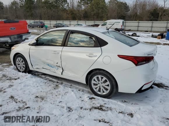 ✅ 2019 Hyundai Accent SE • VIN: 3KPC24A32KE086784 • Лот: 41979815. Опубликован ранее на Copart с пробегом 22 611 миль. Бесплатный доступ к архиву аукционных продаж из США и подробный отчёт об истории автомобиля на DreamBid. Изображение 2.