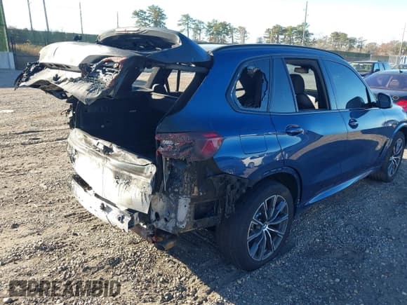 ✅ 2020 BMW X5 xDrive40i • VIN: 5UXCR6C05L9B40242 • Lot: 43727907. Wystawiony na IAAI z przebiegiem 34 929 mil. Bezpłatny archiwum sprzedaży aukcyjnych z USA i szczegółowy raport historii pojazdu na DreamBid. Zdjęcie 4.