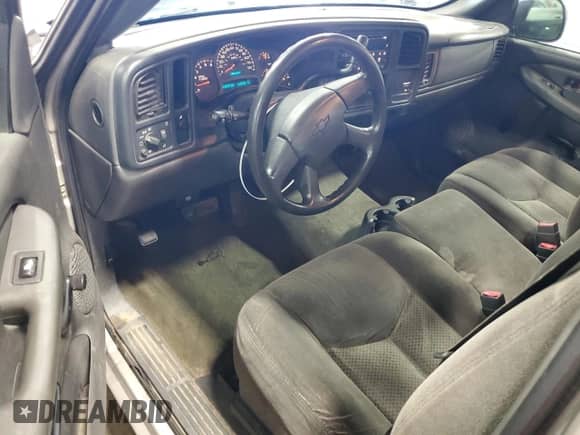 2004 Chevrolet Silverado 1500 LS with VIN 1GCEC14V04Z155903, listed as a Copart auction lot 85713755 with 160,520 mi miles and Salvage title. Bid and sale history available at DreamBid. Image 8.