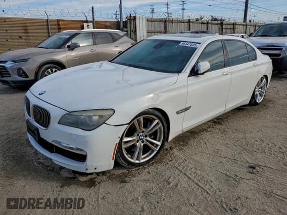 ✅ 2010 BMW 7 Series 750Li • VIN: WBAKB8C54ACY64166 • Лот: 95347605. Опубликован ранее на Copart с пробегом 163 763 миль. Бесплатный доступ к архиву аукционных продаж из США и подробный отчёт об истории автомобиля на DreamBid. Изображение 1.