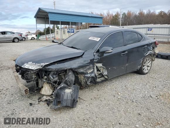 ✅ 2011 Lexus IS 250 • VIN: JTHCF5C26B5051738 • Lot: 82044195. Listed on Copart with 20,738 mi. Free auction sales archive from the USA and detailed vehicle history report at DreamBid. Image 1.