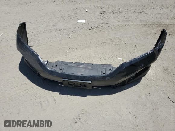 ✅ 2017 Honda Accord • VIN: JHMCR6F39HC003107 • Lot: 63643335. Listed on Copart with 116,534 mi. Free auction sales archive from the USA and detailed vehicle history report at DreamBid. Image 12.