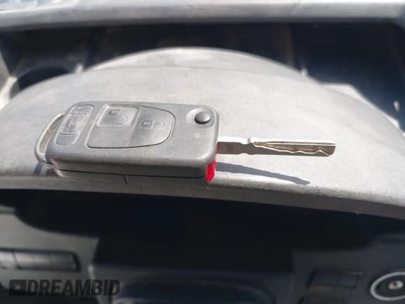 ✅ 2011 Mercedes-Benz Sprinter Cargo • VIN: WD3PE8CB5B5567235 • Лот: 42972008. Опубликован ранее на IAAI с пробегом 511 528 миль. Бесплатный доступ к архиву аукционных продаж из США и подробный отчёт об истории автомобиля на DreamBid. Изображение 6.