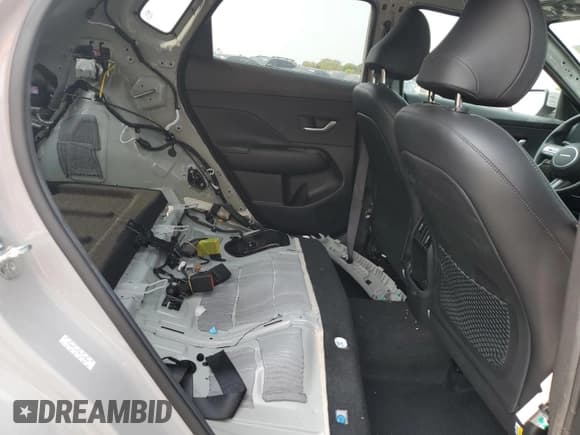 ✅ 2024 Hyundai Kona Limited • VIN: KM8HE3A39RU158045 • Lot: 70457555. Listed on Copart with 2,121 mi. Free auction sales archive from the USA and detailed vehicle history report at DreamBid. Image 11.