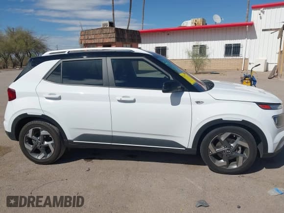 ✅ 2022 Hyundai Venue SEL • VIN: KMHRC8A35NU180027 • Lot: 41921088. Listed on IAAI with 69,220 mi. Free auction sales archive from the USA and detailed vehicle history report at DreamBid. Image 13.