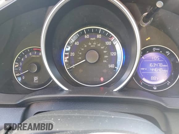 ✅ 2016 Honda Fit LX • VIN: JHMGK5H56GS003696 • Лот: 43618948. Опубликован ранее на IAAI с пробегом 163 470 миль. Бесплатный доступ к архиву аукционных продаж из США и подробный отчёт об истории автомобиля на DreamBid. Изображение 7.