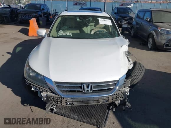✅ 2015 Honda Accord EX-L • VIN: 1HGCR2F88FA271663 • Lot: 43644774. Listed on IAAI with 127,564 mi. Free auction sales archive from the USA and detailed vehicle history report at DreamBid. Image 12.