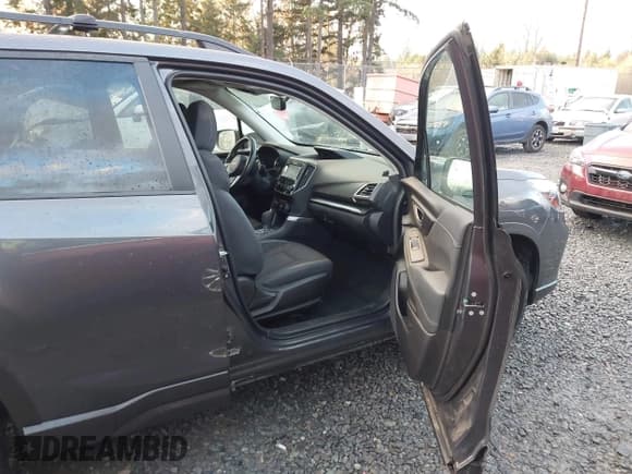 ✅ 2021 Subaru Forester Premium • VIN: JF2SKAFC9MH434338 • Lot: 43682397. Listed on IAAI with 59,511 mi. Free auction sales archive from the USA and detailed vehicle history report at DreamBid. Image 5.