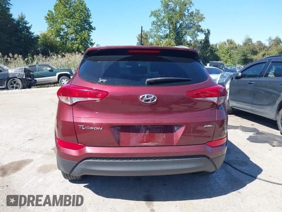 ✅ 2017 Hyundai Tucson SE • VIN: KM8J3CA47HU395048 • Лот: 43329846. Опубликован ранее на IAAI с пробегом 139 386 миль. Бесплатный доступ к архиву аукционных продаж из США и подробный отчёт об истории автомобиля на DreamBid. Изображение 16.