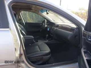 2015 Chevrolet Impala LTZ z VIN 2G1WC5E39F1142497, wystawiony jako IAAI lot #43534604 z przebiegiem 135 948 mil mil oraz . Historia ofert i sprzedaży dostępna na DreamBid. Obrazek 5.