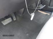 ✅ 2017 Chevrolet Silverado 2500HD Work Truck • VIN: 1GC2CUEG2HZ401439 • Lot: 42288318. Wystawiony na IAAI z przebiegiem 59 383 mil. Bezpłatny archiwum sprzedaży aukcyjnych z USA i szczegółowy raport historii pojazdu na DreamBid. Zdjęcie 11.