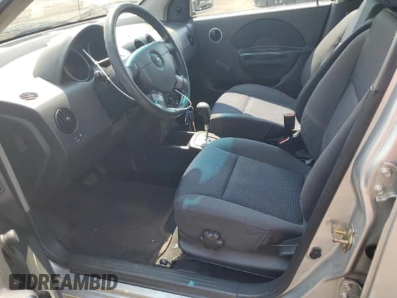 ✅ 2007 Chevrolet Aveo LS • VIN: KL1TD66627B759495 • Lot: 59840455. Wystawiony na Copart z przebiegiem 95 210 mil. Bezpłatny archiwum sprzedaży aukcyjnych z USA i szczegółowy raport historii pojazdu na DreamBid. Zdjęcie 7.