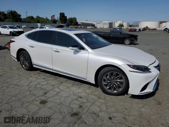✅ 2019 Lexus LS 500 • VIN: JTHB51FF3K5007959 • Lot: 59052035. Listed on Copart with 94,388 mi. Free auction sales archive from the USA and detailed vehicle history report at DreamBid. Image 4.