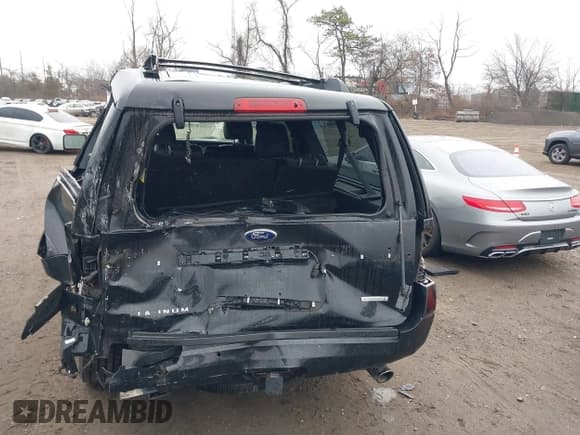 ✅ 2015 Ford Expedition Max Platinum • VIN: 1FMJK1MT9FEF40253 • Lot: 41685478. Listed on IAAI with 124,986 mi. Free auction sales archive from the USA and detailed vehicle history report at DreamBid. Image 16.