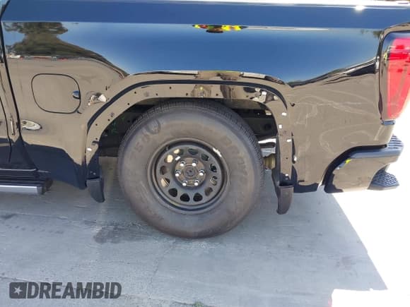 ✅ 2023 GMC Sierra 1500 Denali Ultimate • VIN: 1GTUUHEL4PZ257594 • Лот: 42408388. Опубликован ранее на IAAI с пробегом 37 249 миль. Бесплатный доступ к архиву аукционных продаж из США и подробный отчёт об истории автомобиля на DreamBid. Изображение 17.