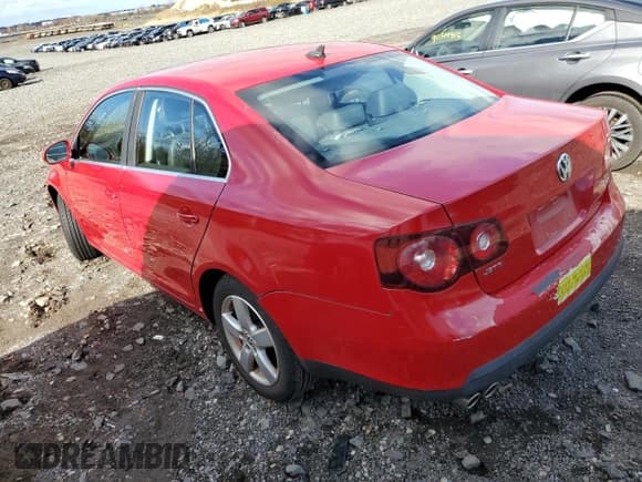 ✅ 2008 Volkswagen Jetta SE • VIN: 3VWRZ71K58M194360 • Lot: 87380205. Listed on Copart with 32,987 mi. Free auction sales archive from the USA and detailed vehicle history report at DreamBid. Image 2.