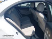 ✅ 2022 Mercedes-Benz E 350 • VIN: W1KZF8DB8NB049335 • Lot: 42796570. Wystawiony na IAAI z przebiegiem 39 328 mil. Bezpłatny archiwum sprzedaży aukcyjnych z USA i szczegółowy raport historii pojazdu na DreamBid. Zdjęcie 8.