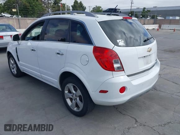✅ 2015 Chevrolet Captiva Sport LTZ • VIN: 3GNAL4EK6FS526381 • Lot: 42488555. Wystawiony na IAAI z przebiegiem 138 427 mil. Bezpłatny archiwum sprzedaży aukcyjnych z USA i szczegółowy raport historii pojazdu na DreamBid. Zdjęcie 3.