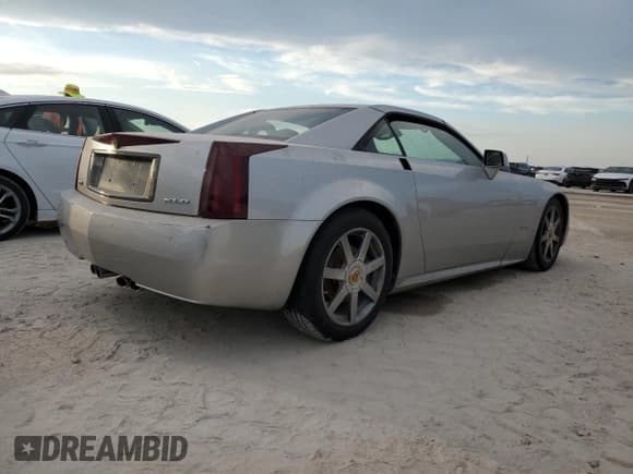 ✅ 2004 Cadillac XLR • VIN: 1G6YV34A045603308 • Лот: 75459524. Опубликован ранее на Copart с пробегом Не указан. Бесплатный доступ к архиву аукционных продаж из США и подробный отчёт об истории автомобиля на DreamBid. Изображение 3.