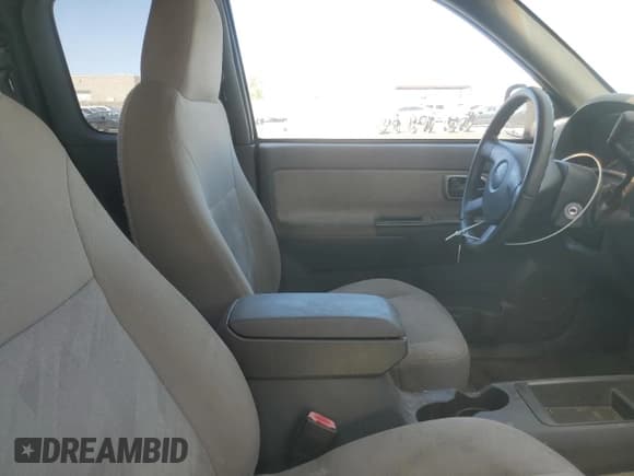 ✅ 2004 Chevrolet Colorado Z85 • VIN: 1GCCS198348122025 • Lot: 66398905. Wystawiony na Copart z przebiegiem 198 423 mil. Bezpłatny archiwum sprzedaży aukcyjnych z USA i szczegółowy raport historii pojazdu na DreamBid. Zdjęcie 10.