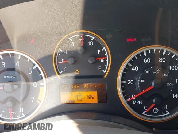 ✅ 2015 Nissan Titan SV • VIN: 1N6BA0ED5FN503033 • Lot: 41881909. Listed on IAAI with 151,432 mi. Free auction sales archive from the USA and detailed vehicle history report at DreamBid. Image 7.