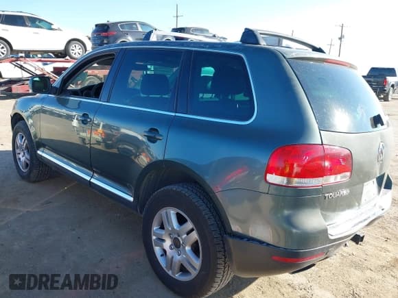 ✅ 2004 Volkswagen Touareg • VIN: WVGCM67L74D022351 • Lot: 43464096. Wystawiony na IAAI z przebiegiem 212 097 mil. Bezpłatny archiwum sprzedaży aukcyjnych z USA i szczegółowy raport historii pojazdu na DreamBid. Zdjęcie 3.