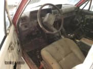 ✅ 1986 Toyota 4Runner • VIN: JT4RN62D4G0035551 • Lot: 81623824. Wystawiony na Copart z przebiegiem 137 178 mil. Bezpłatny archiwum sprzedaży aukcyjnych z USA i szczegółowy raport historii pojazdu na DreamBid. Zdjęcie 8.