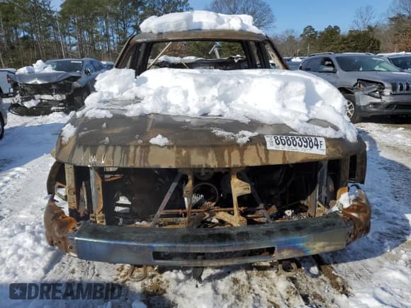 ✅ 2009 Chevrolet Silverado 1500 • VIN: N0V1N86883984 • Lot: 86883984. Wystawiony na Copart z przebiegiem Nie podano. Bezpłatny archiwum sprzedaży aukcyjnych z USA i szczegółowy raport historii pojazdu na DreamBid. Zdjęcie 5.