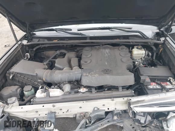 ✅ 2018 Toyota 4Runner TRD Off Road Premium • VIN: JTEBU5JRXJ5563371 • Lot: 43418886. Wystawiony na IAAI z przebiegiem 114 938 mil. Bezpłatny archiwum sprzedaży aukcyjnych z USA i szczegółowy raport historii pojazdu na DreamBid. Zdjęcie 10.