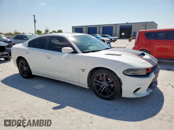 ✅ 2015 Dodge Charger RT • VIN: 2C3CDXCT0FH847092 • Лот: 84436785. Опубликован ранее на Copart с пробегом 95 598 миль. Бесплатный доступ к архиву аукционных продаж из США и подробный отчёт об истории автомобиля на DreamBid. Изображение 4.