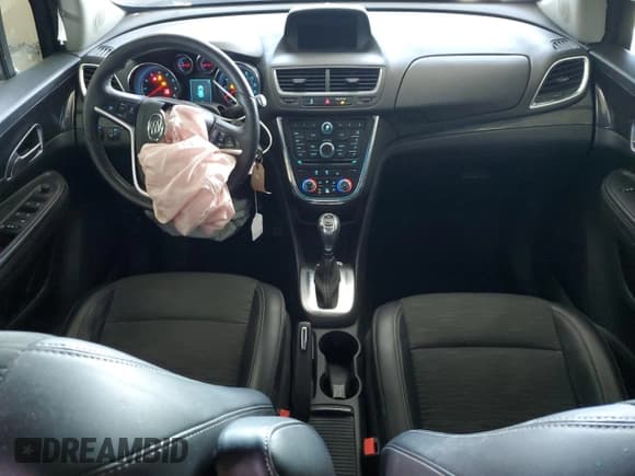 ✅ 2016 Buick Encore Convenience • VIN: KL4CJBSB0GB557343 • Lot: 63838025. Wystawiony na Copart z przebiegiem 113 071 mil. Bezpłatny archiwum sprzedaży aukcyjnych z USA i szczegółowy raport historii pojazdu na DreamBid. Zdjęcie 8.