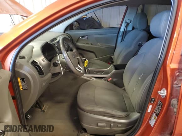 ✅ 2011 Kia Sportage EX • VIN: KNDPCCA29B7076561 • Lot: 81010305. Wystawiony na Copart z przebiegiem 201 570 mil. Bezpłatny archiwum sprzedaży aukcyjnych z USA i szczegółowy raport historii pojazdu na DreamBid. Zdjęcie 7.