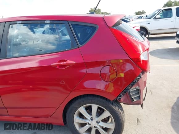 ✅ 2012 Hyundai Accent SE • VIN: KMHCU5AE3CU003377 • Лот: 43364692. Опубликован ранее на IAAI с пробегом 150 358 миль. Бесплатный доступ к архиву аукционных продаж из США и подробный отчёт об истории автомобиля на DreamBid. Изображение 13.