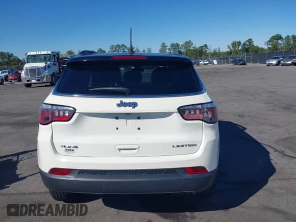 ✅ 2018 Jeep Compass Limited • VIN: 3C4NJDCB5JT168602 • Lot: 43480272. Wystawiony na IAAI z przebiegiem 57 601 mil. Bezpłatny archiwum sprzedaży aukcyjnych z USA i szczegółowy raport historii pojazdu na DreamBid. Zdjęcie 15.