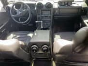 ✅ 2005 Hummer H2 SUT • VIN: 5GRGN22U95H112508 • Лот: 65319915. Опубликован ранее на Copart с пробегом Не указан. Бесплатный доступ к архиву аукционных продаж из США и подробный отчёт об истории автомобиля на DreamBid. Изображение 8.