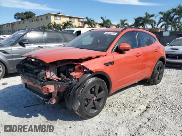 ✅ 2020 Jaguar E-Pace Checkered Flag Edition • VIN: SADF12FX3L1004425 • Лот: 50044155. Опубликован ранее на Copart с пробегом 76 558 миль. Бесплатный доступ к архиву аукционных продаж из США и подробный отчёт об истории автомобиля на DreamBid. Изображение 1.
