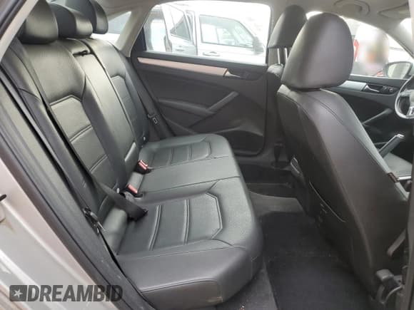 ✅ 2012 Volkswagen Passat SE • VIN: 1VWBP7A3XCC019418 • Lot: 60668585. Listed on Copart with 158,157 mi. Free auction sales archive from the USA and detailed vehicle history report at DreamBid. Image 10.