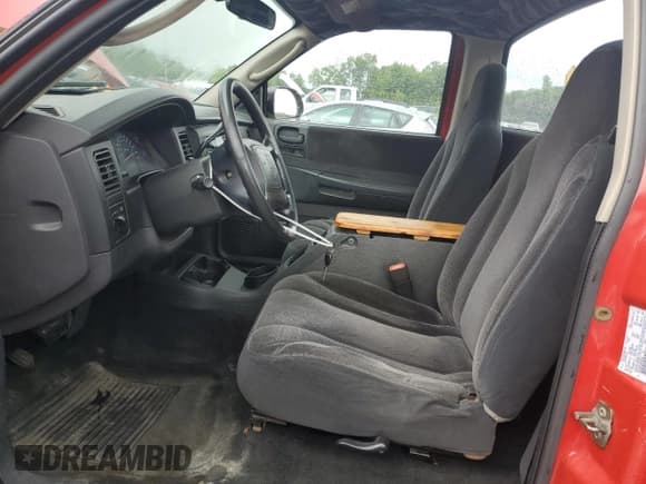 ✅ 2002 Dodge Dakota Sport • VIN: 1B7GG36X42S687801 • Lot: 68574195. Wystawiony na Copart z przebiegiem 67 080 mil. Bezpłatny archiwum sprzedaży aukcyjnych z USA i szczegółowy raport historii pojazdu na DreamBid. Zdjęcie 7.